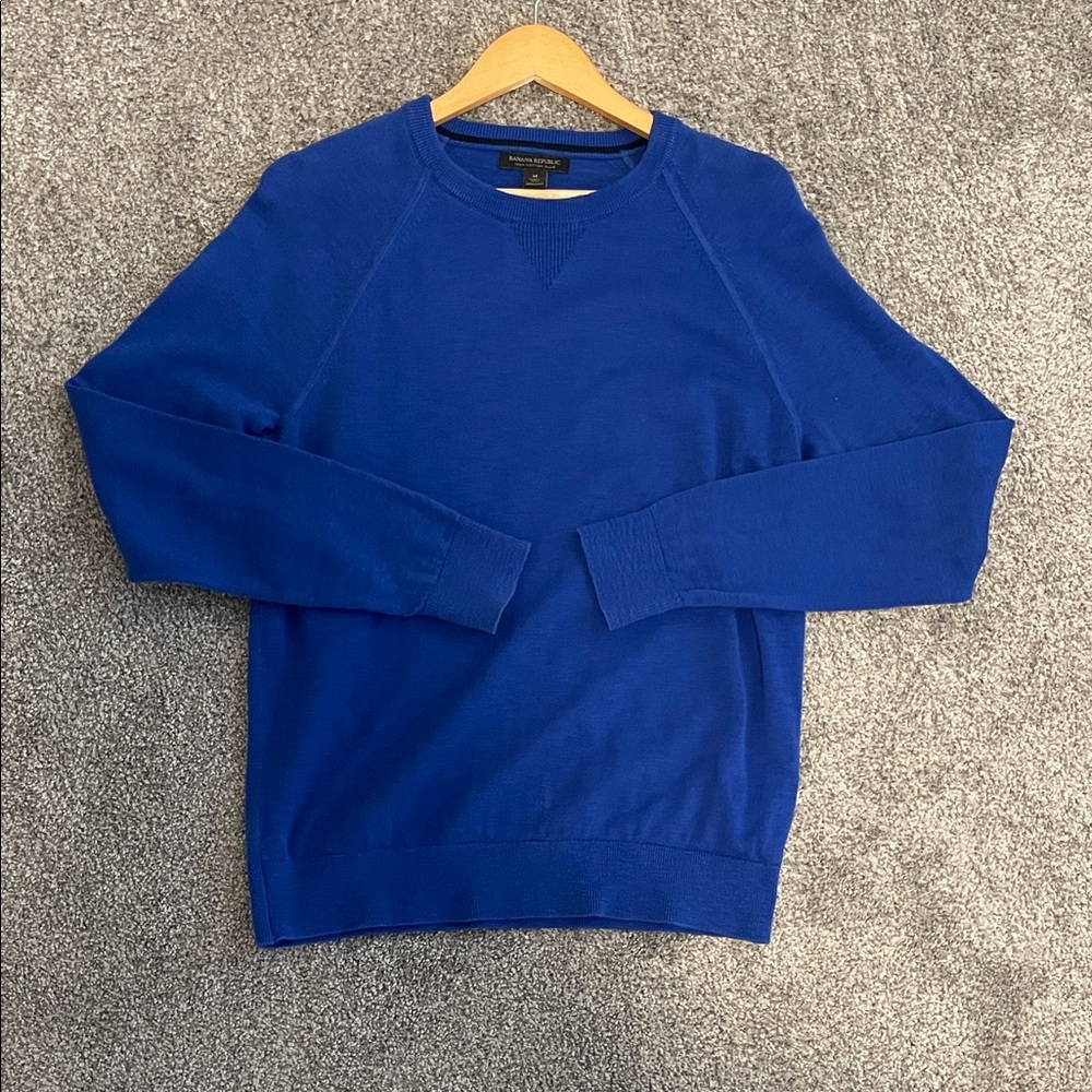Banana Republic Men's Vibrant Blue Crewneck Sweater (100% cotton)